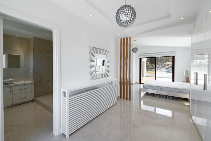 Image No.25-4 Bed Villa for sale