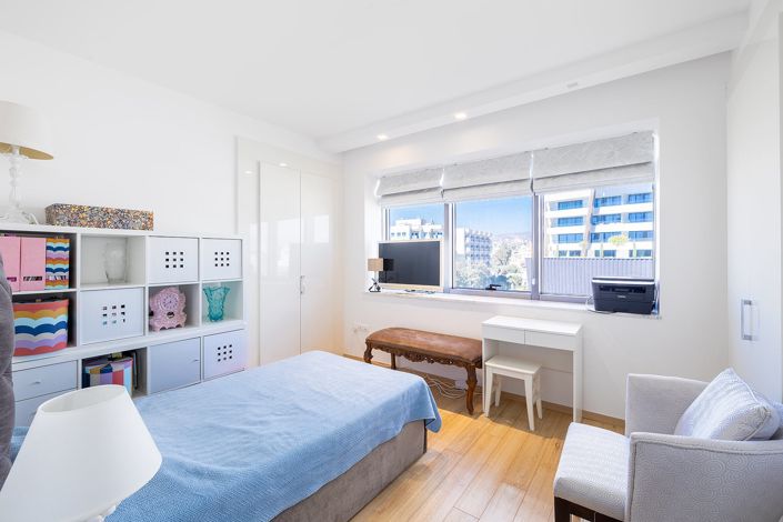 Image No.17-3 Bed Apartment for sale