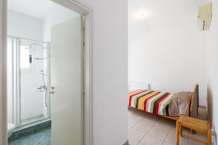 Image No.11-4 Bed House for sale