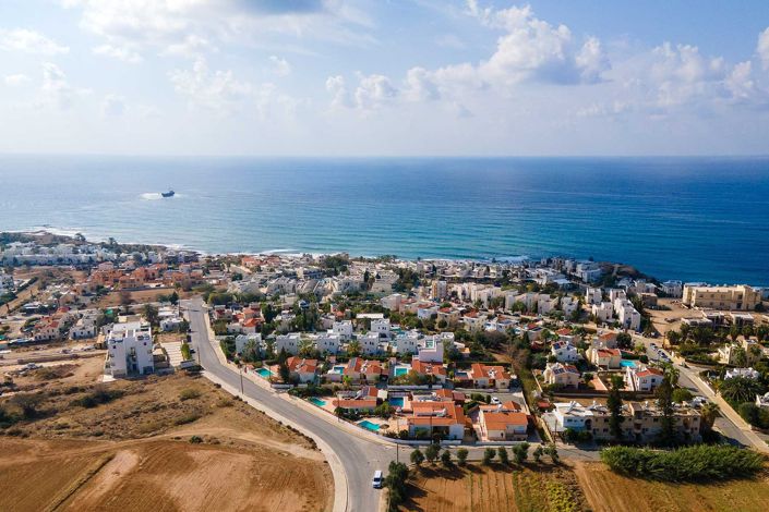 Image No.30-4 Bed House for sale