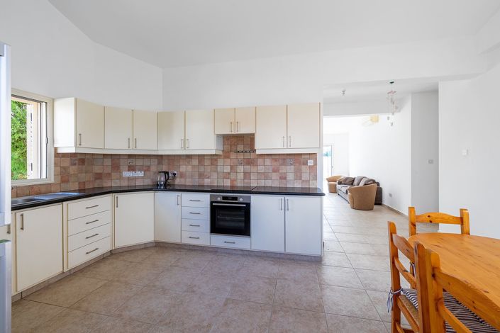 Image No.7-4 Bed House for sale