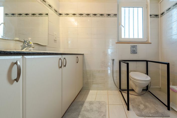 Image No.11-5 Bed Villa for sale