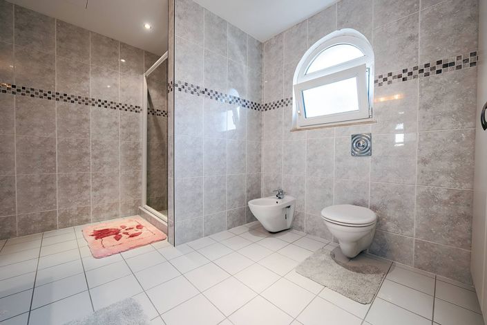 Image No.21-5 Bed Villa for sale