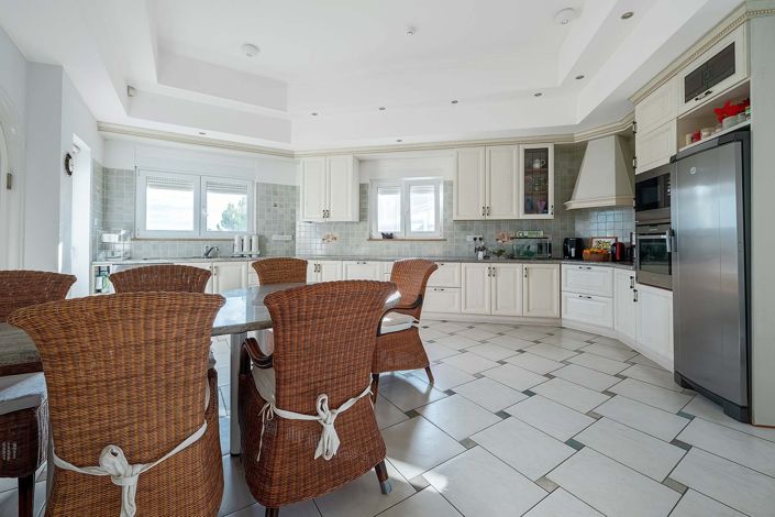 Image No.6-5 Bed Villa for sale