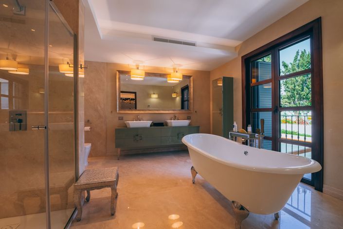 Image No.14-6 Bed Villa for sale