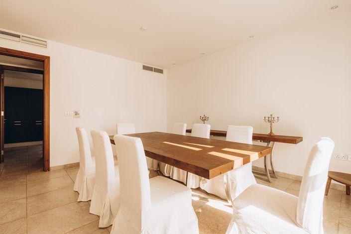 Image No.25-3 Bed Apartment for sale