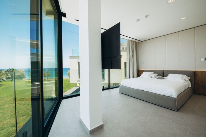 Image No.12-6 Bed Villa for sale