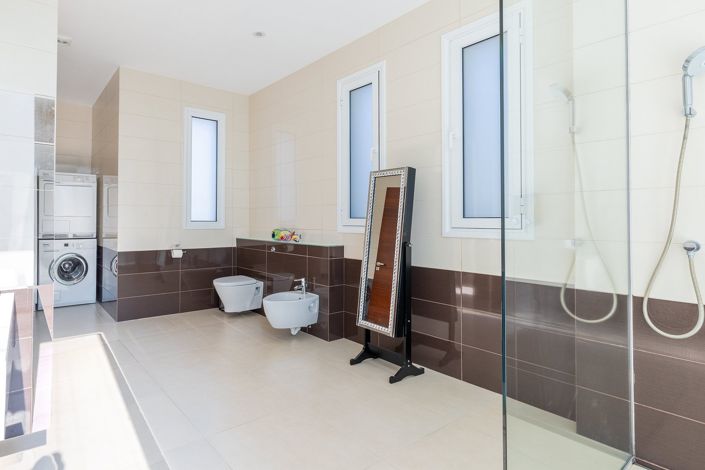 Image No.24-4 Bed Villa for sale