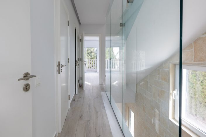 Image No.13-4 Bed House for sale