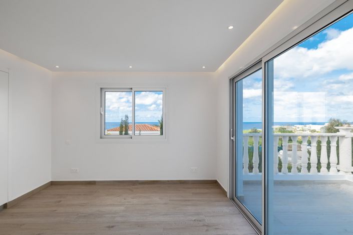 Image No.20-4 Bed House for sale