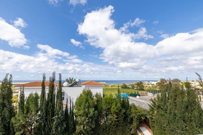 Image No.22-4 Bed House for sale