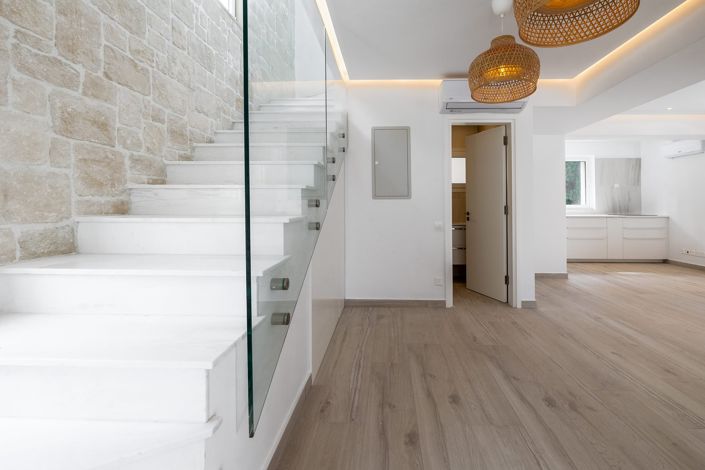 Image No.9-4 Bed House for sale