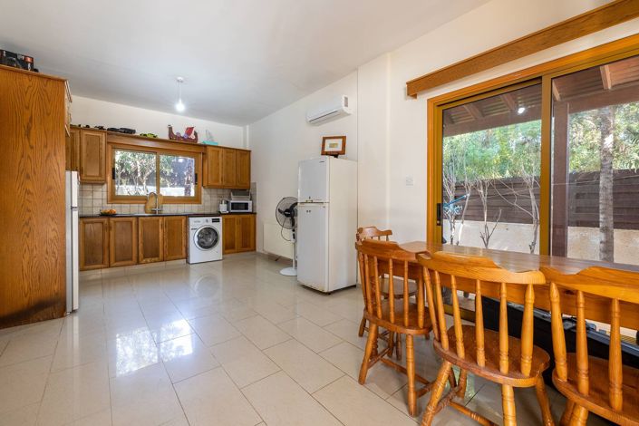 Image No.24-5 Bed House for sale