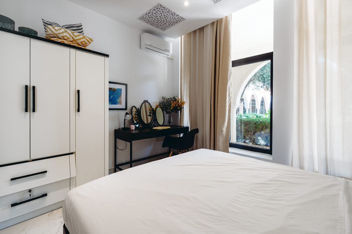 Image No.10-2 Bed Apartment for sale