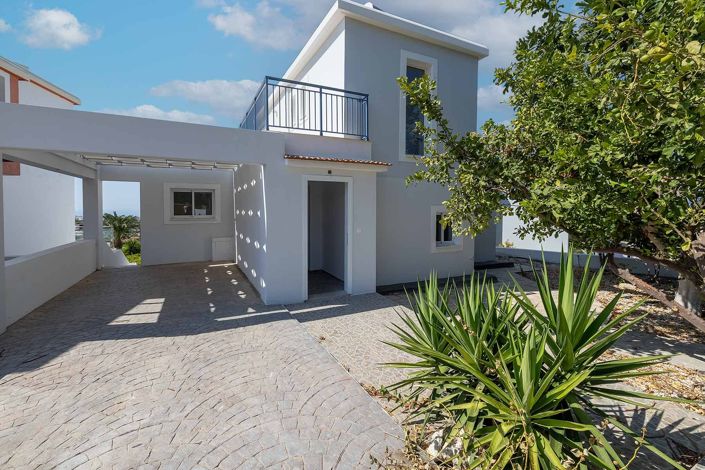 Image No.1-3 Bed House for sale