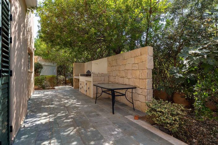 Image No.22-5 Bed House for sale