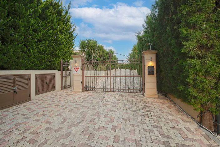 Image No.27-5 Bed House for sale