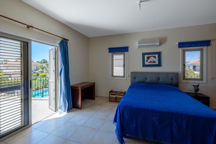 Image No.19-3 Bed House for sale