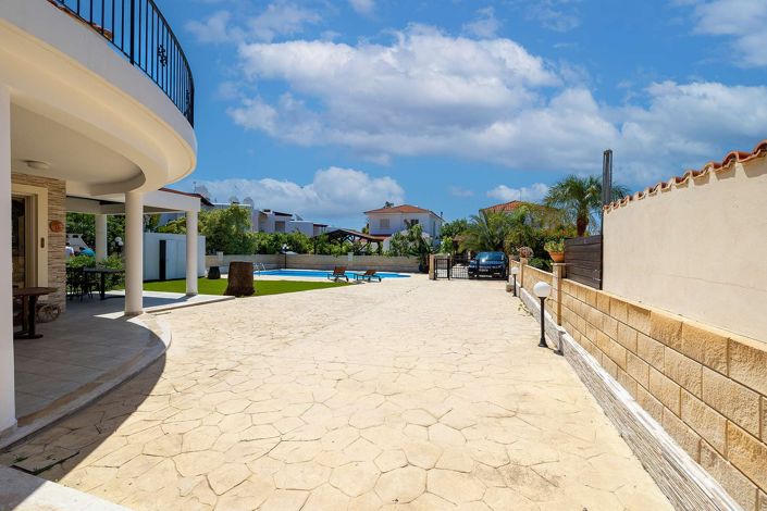 Image No.2-3 Bed House for sale