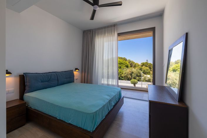 Image No.11-4 Bed House for sale