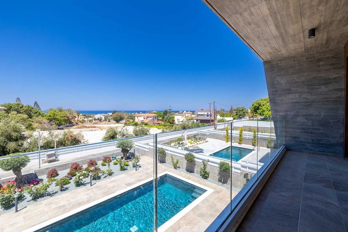 Image No.12-4 Bed House for sale