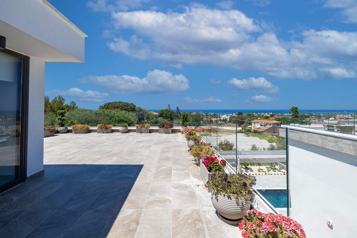 Image No.19-4 Bed House for sale