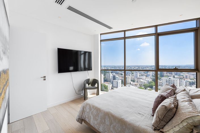 Image No.12-2 Bed Apartment for sale