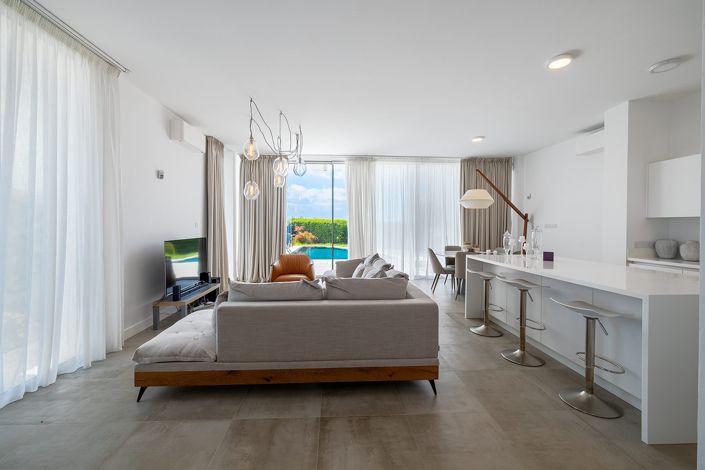 Image No.3-4 Bed Villa for sale