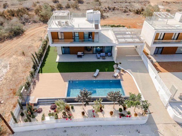 Image No.6-4 Bed House for sale