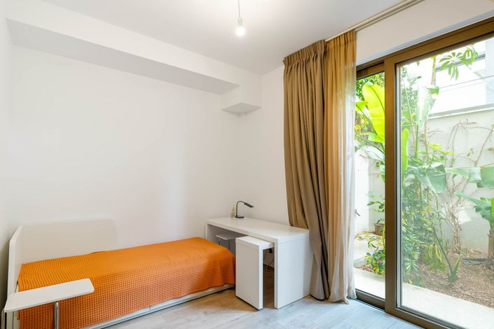 Image No.12-3 Bed House for sale