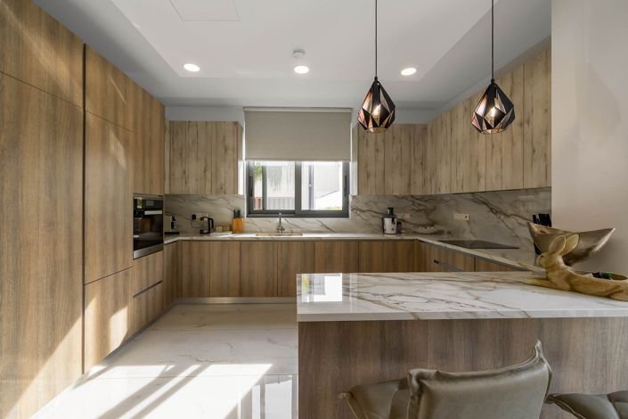 Image No.7-3 Bed House for sale