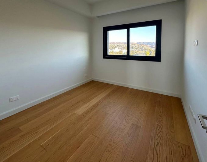 Image No.11-3 Bed Apartment for sale