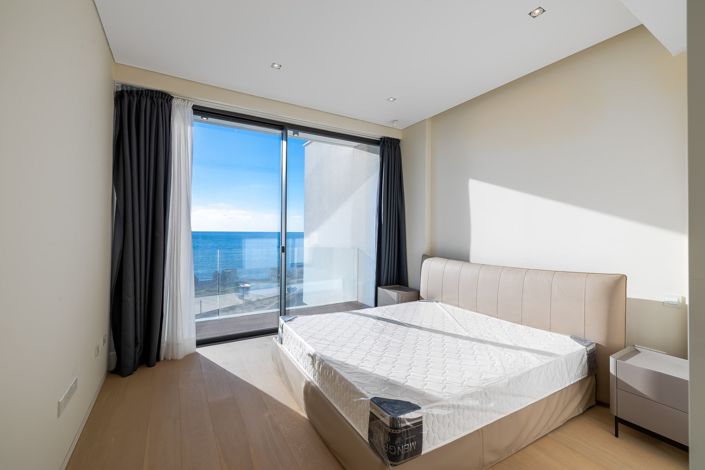 Image No.12-3 Bed House for sale