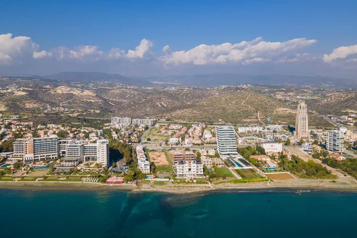 Image No.12-6 Bed House for sale