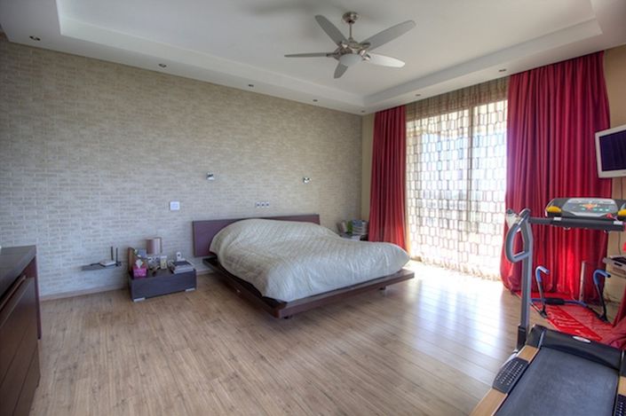 Image No.2-4 Bed Villa for sale