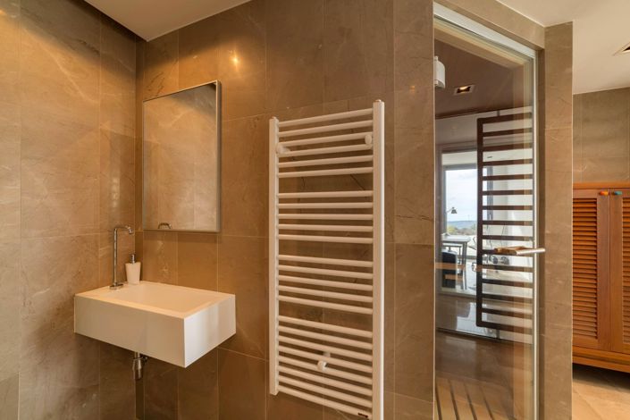 Image No.10-4 Bed Villa for sale