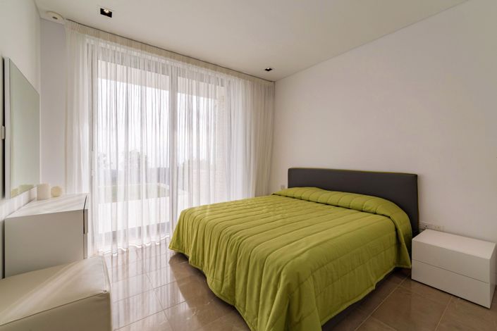 Image No.14-4 Bed Villa for sale