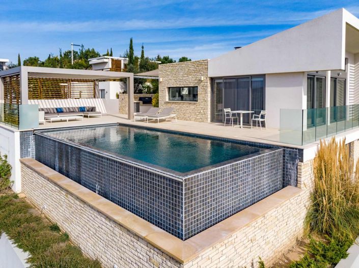 Image No.8-4 Bed Villa for sale