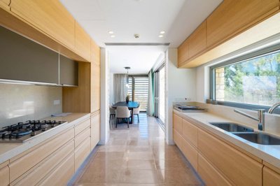 e2f4f2e7-b8d3-4cb6-8634-7d025b550217