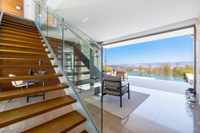 f55d6217-2003-40b5-9145-6b9ccb714e19