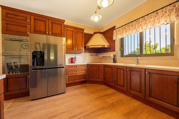 Image No.10-4 Bed Villa for sale