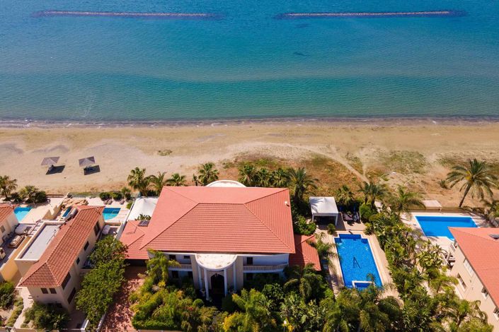 Image No.2-6 Bed Villa for sale