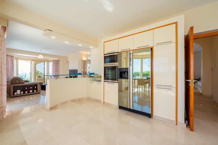 Image No.12-5 Bed Villa for sale