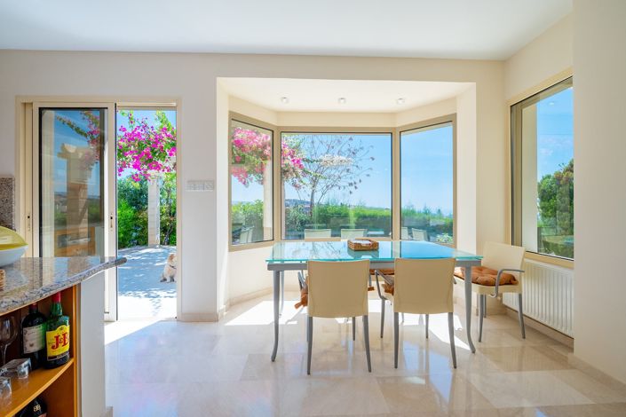 Image No.14-5 Bed Villa for sale