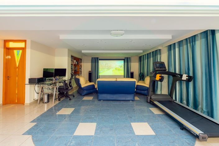 Image No.19-5 Bed Villa for sale