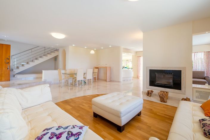 Image No.9-5 Bed Villa for sale