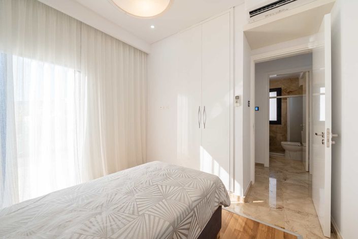 Image No.13-3 Bed House for sale