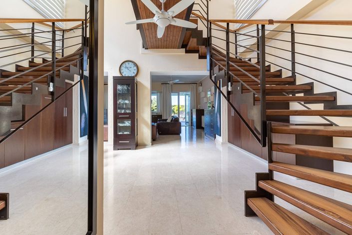 Image No.10-3 Bed House for sale