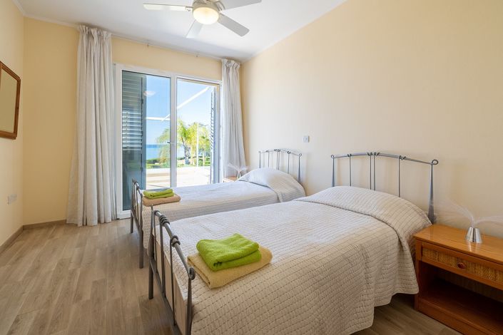 Image No.26-3 Bed House for sale