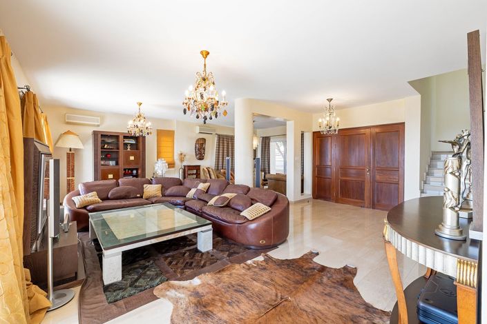 Image No.4-4 Bed House for sale